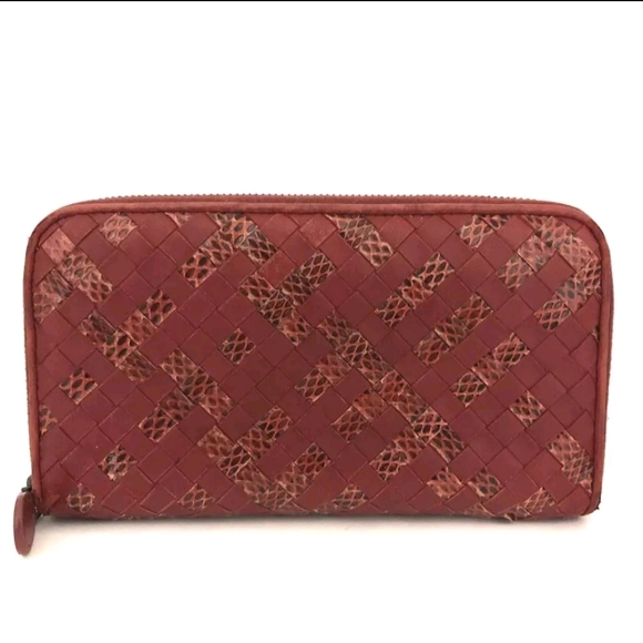 Bottega Veneta Red Snake Print Intrecciato Lambskin Zippy Long Wallet (EUC)✨️❤️✨ - Picture 1 of 8